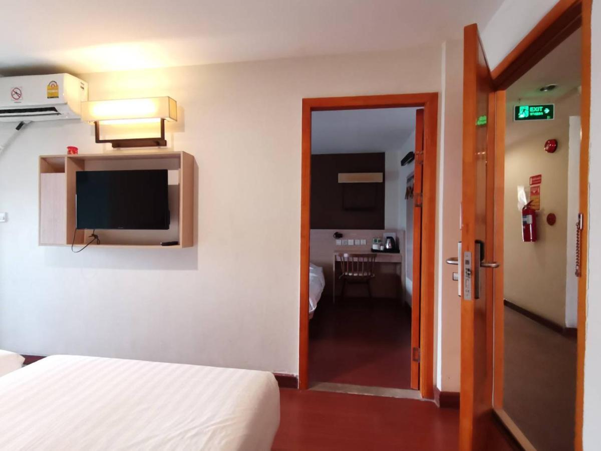 Chiang Roi 7 Days Inn Τσιάνγκ Μάι Εξωτερικό φωτογραφία