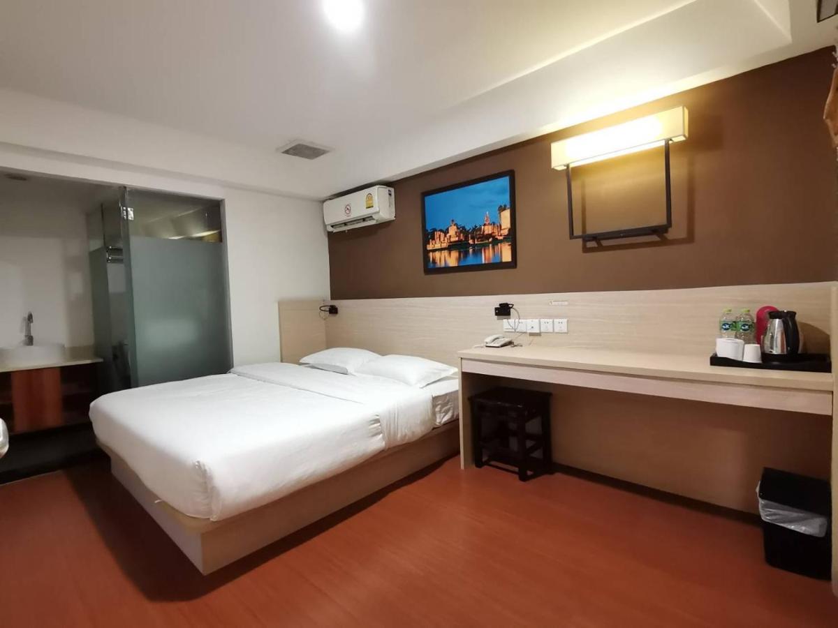 Chiang Roi 7 Days Inn Τσιάνγκ Μάι Εξωτερικό φωτογραφία