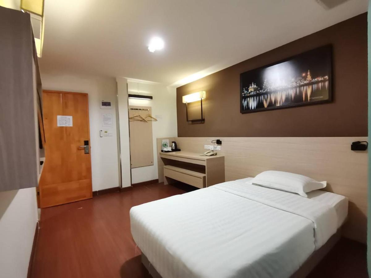 Chiang Roi 7 Days Inn Τσιάνγκ Μάι Εξωτερικό φωτογραφία