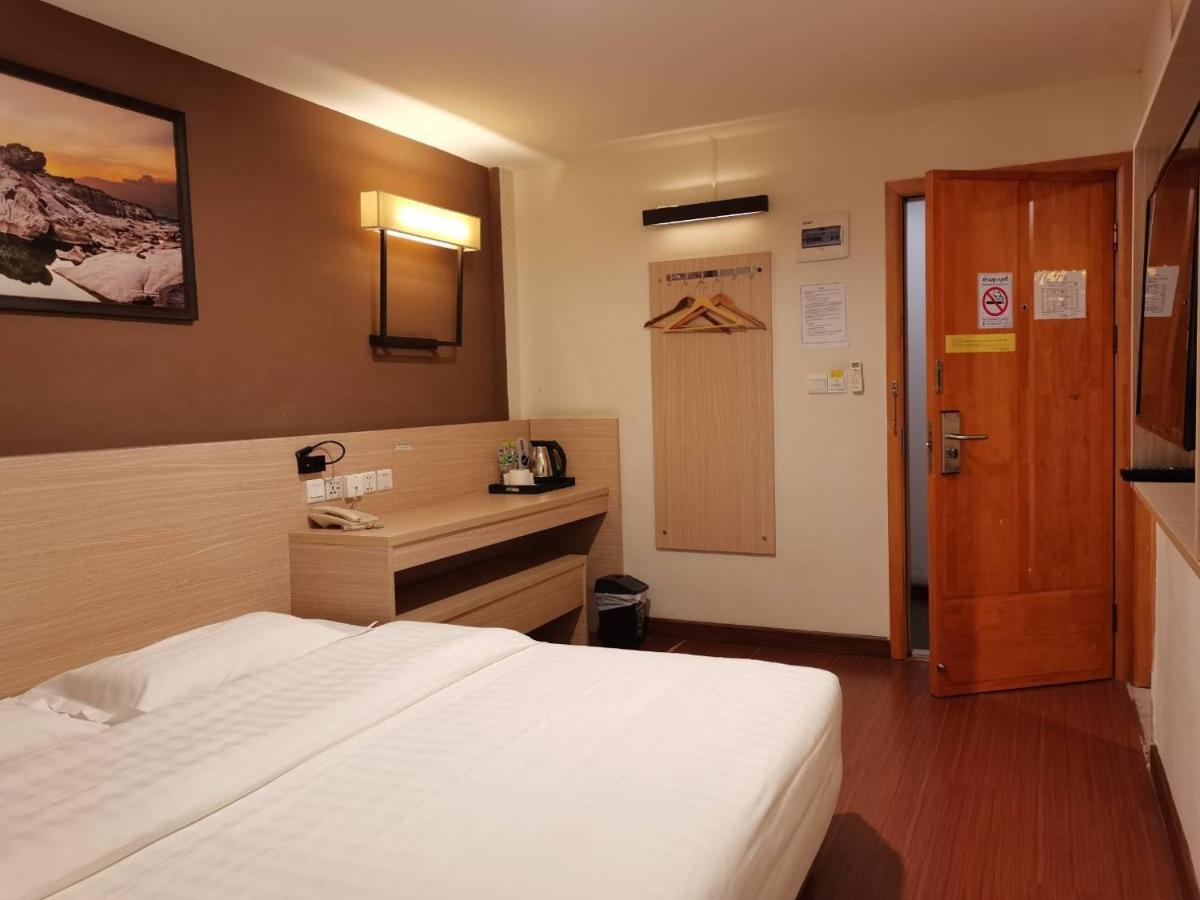 Chiang Roi 7 Days Inn Τσιάνγκ Μάι Εξωτερικό φωτογραφία
