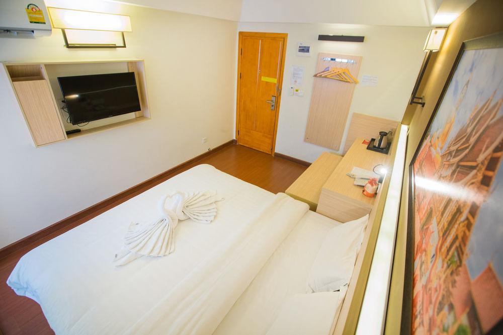 Chiang Roi 7 Days Inn Τσιάνγκ Μάι Εξωτερικό φωτογραφία